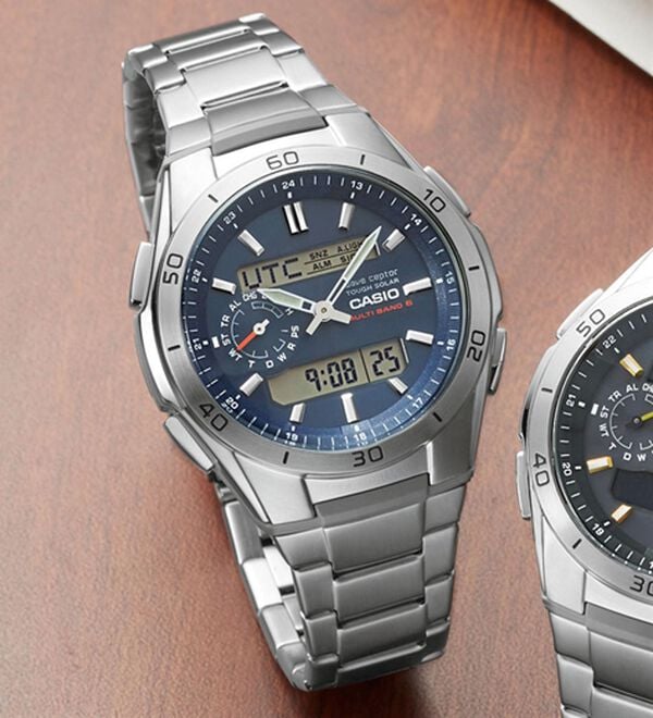 「カシオ　ソーラー電波時計（メンズ腕時計）」｜ブルー