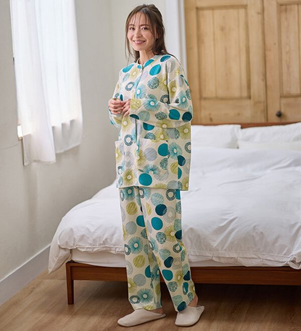 LAVIENNE（ラヴィエンヌ）の「綿入りキルトパジャマ（パジャマ・ルームウェア）」｜詳細画像