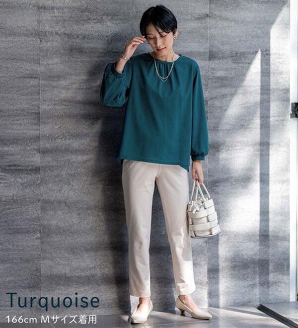 BELLUNA（ベルーナ）の「【再入荷】ボリューム袖美人顔バックフレアーＴブラウス（ブラウス）」｜詳細画像