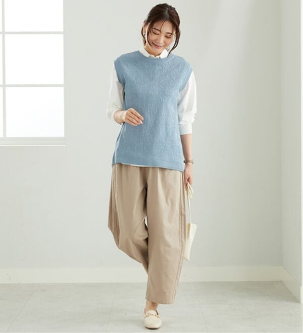 BELLUNA（ベルーナ）の「レース柄シアージャカードニットベスト（ベスト）」｜詳細画像