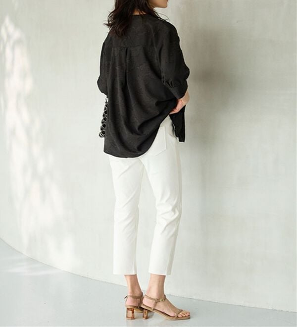 BELLUNA（ベルーナ）の「【再入荷】美ストレッチ素材アンクル丈レギンスパンツ（クロップドパンツ）」｜詳細画像