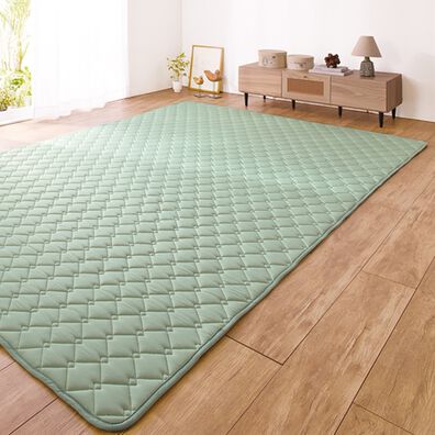 「はっ水ふっくら接触冷感キルトラグ（カーペット）」