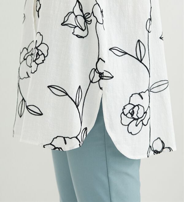 BELLUNA（ベルーナ）の「花柄刺しゅう袖リボンシャツチュニック（チュニック）」｜詳細画像