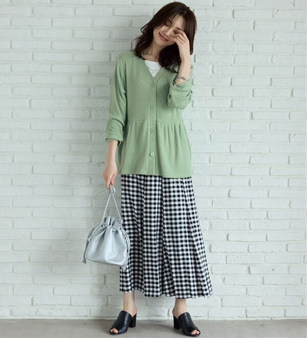 BELLUNA（ベルーナ）の「ラメ調リブ素材ペプラムカーディガン（ニットカーディガン）」｜詳細画像