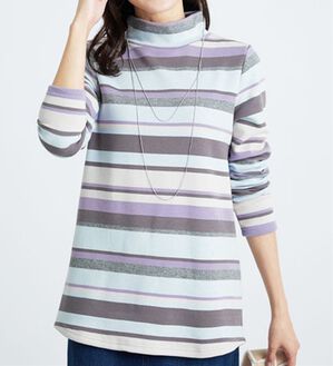 BELLUNA（ベルーナ）の「ふわふわ裏ファーハイネックプルオーバー（カットソー）」｜サックス系