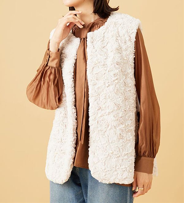 BELLUNA（ベルーナ）の「パール使いファーベスト（ベスト）」｜詳細画像