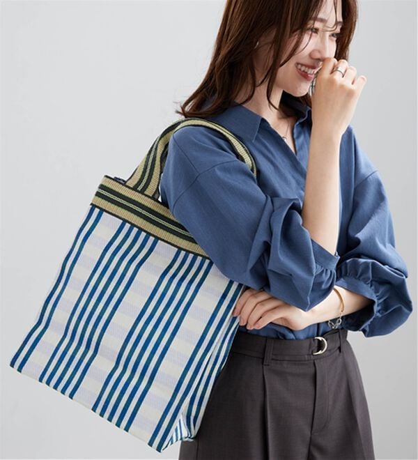 BELLUNA（ベルーナ）の「<INDIA>プラスチックバッグスクエア（その他バッグ）」｜モノトーン系