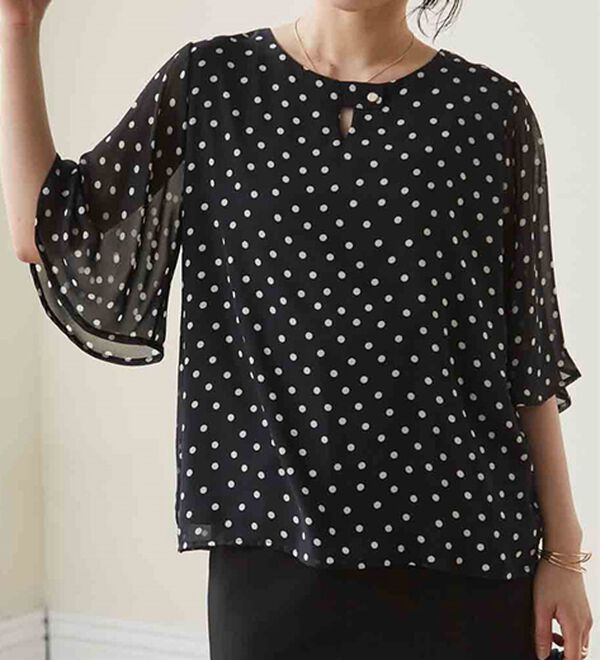 RANAN（ラナン）の「【ひんやり】フレアー袖シフォンブラウス（ブラウス）」｜詳細画像