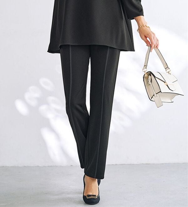 BELLUNA（ベルーナ）の「【セットアップ対応】色褪せにくい黒！ストレートパンツ（フルレングスパンツ）」｜黒