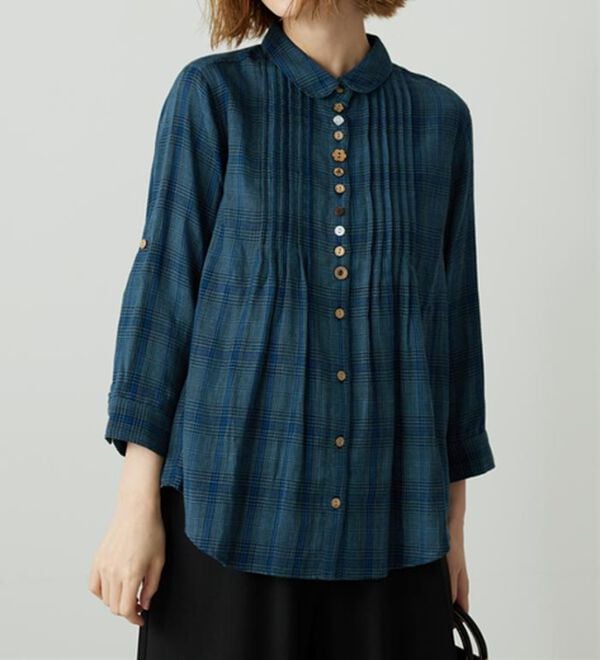 BELLUNA（ベルーナ）の「【綿100％素材】ダブルガーゼ素材丸衿多ボタンブラウス（ブラウス）」｜詳細画像