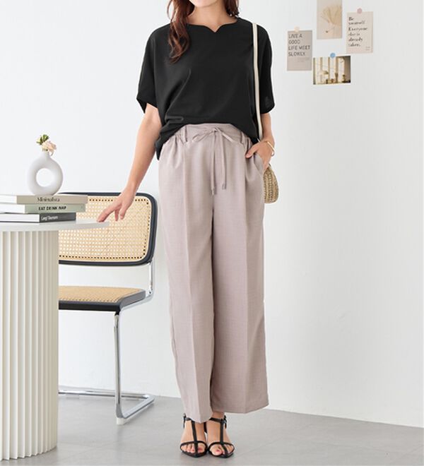 alotta（アロッタ）の「着痩せが叶うドルマンスリーブきれいめカットソー（カットソー）」｜詳細画像