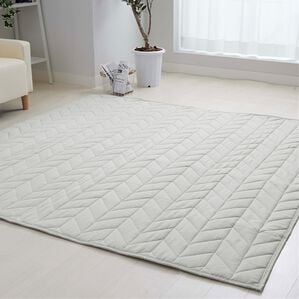 iellio（イエリオ）の「ふわふわ感触！はっ水ふっくらキルトラグ＜裏面滑り止め加工付・洗濯機で洗える・麻風・オールシーズン・おしゃれ＞（ラグ）」｜グレー