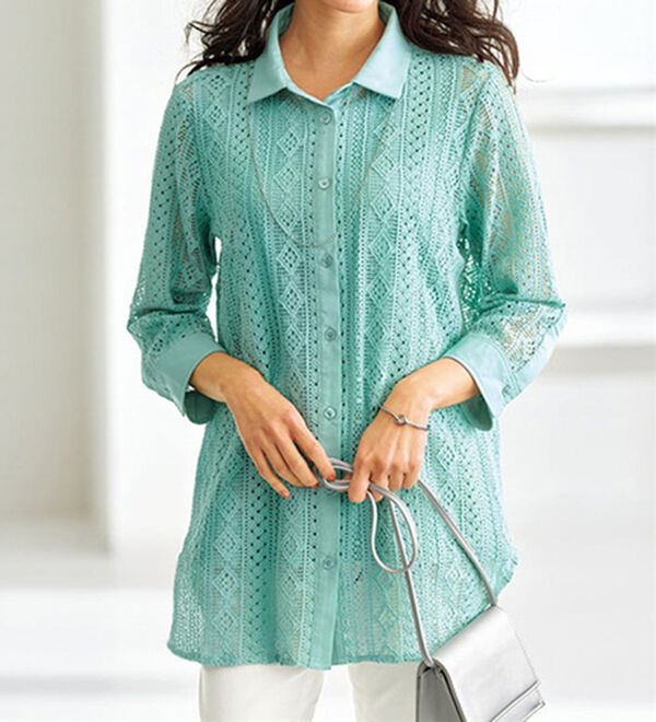 BELLUNA（ベルーナ）の「総レースデザインシャツチュニック（チュニック）」｜セージ