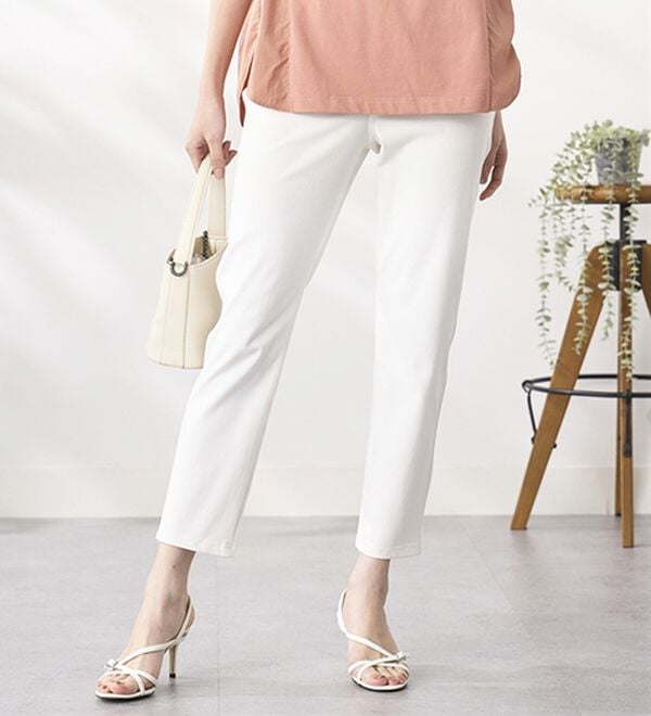 BELLUNA（ベルーナ）の「【再入荷】美ストレッチ素材アンクル丈レギンスパンツ（クロップドパンツ）」｜詳細画像