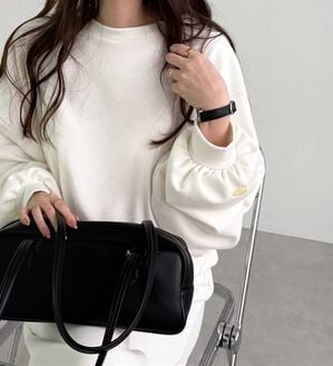 GeeRA（ジーラ）の「ボリュームスリーブ裏毛ショートスウェット（トレーナー・スウェット）」｜オフホワイト