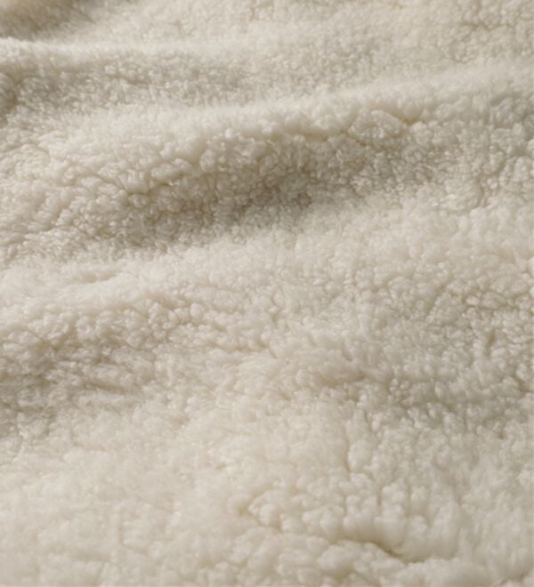 BELLUNA（ベルーナ）の「パイピング使い裏ボアキルトコート（ハーフコート）」｜詳細画像