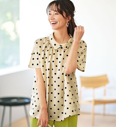 BELLUNA（ベルーナ）の「ちび衿デザイン大人顔ドットブラウス（ブラウス）」