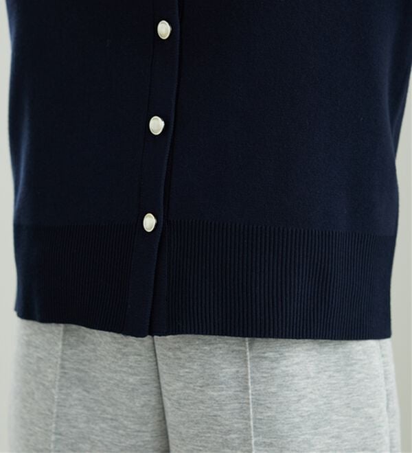 「金ボタン使いニットベスト（ベスト）」｜詳細画像