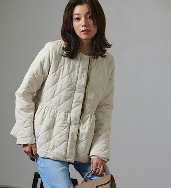 Pierrot（ピエロ）の「ノーカラーフレアキルティングブルゾン（ブルゾン）」｜詳細画像