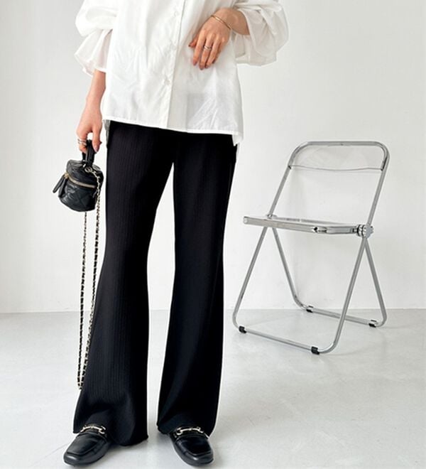 GeeRA（ジーラ）の「セルフカット美脚魅せセミフレアパンツ（フルレングスパンツ）」｜詳細画像