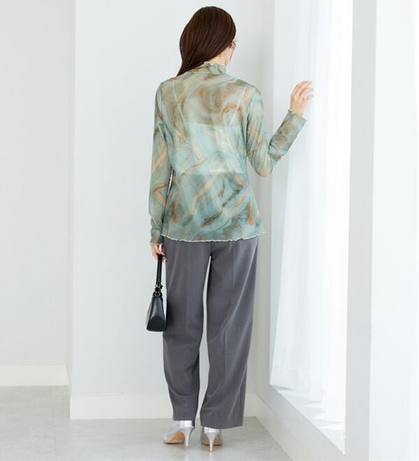 BELLUNA（ベルーナ）の「【重ね着インナー】シアー素材ハイネックインナープルオーバー（カットソー）」｜詳細画像