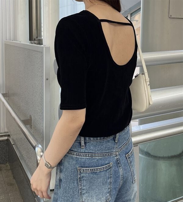 GeeRA（ジーラ）の「ベロアバックオープンカットソー（カットソー）」｜詳細画像