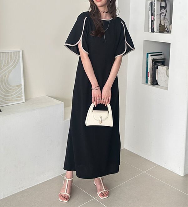 GeeRA（ジーラ）の「スリット入りフレアースリーブワンピース（その他ワンピース）」｜詳細画像