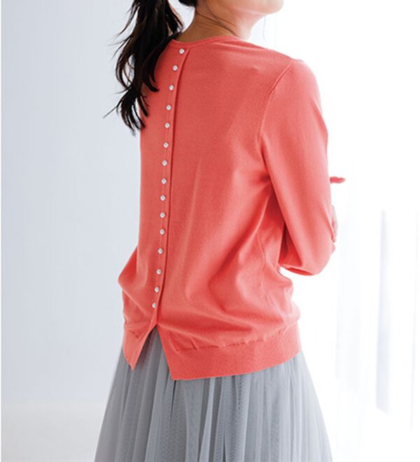 RANAN（ラナン）の「バックパール調ボタンニットプルオーバー（ニット・セーター）」｜詳細画像