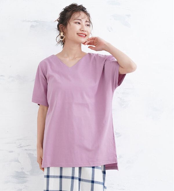 A HAPPY MARILYN（アハッピーマリリン）の「【麗シルエット】綿１００％ うしろ姿スッキリ 前後Ｖネック Ｔシャツ（Tシャツ）」｜詳細画像