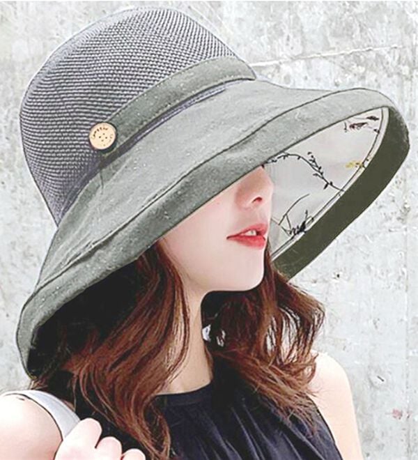 「首まで隠れるつば広帽子（帽子）」｜グレー