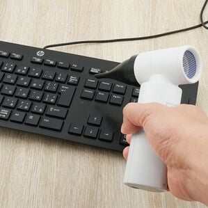 「充電式エアダスター（テレビ・オーディオ・カメラ機器）」｜1