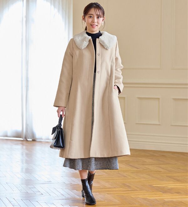 alotta（アロッタ）の「美人シルエットファー付ノーカラーコート【美人百花掲載】（ロングコート）」｜詳細画像