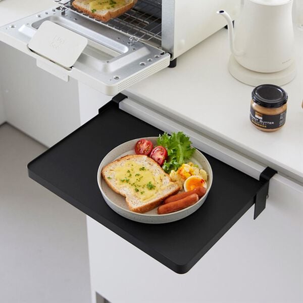 iellio（イエリオ）の「タワー　シンク扉折り畳み棚＜ｔｏｗｅｒ山崎実業＞（その他キッチン用品）」｜ブラック
