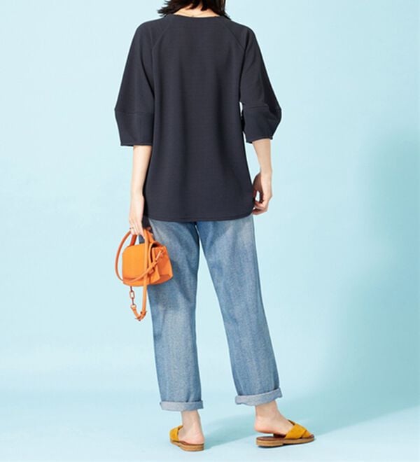 BELLUNA（ベルーナ）の「ポコポコ素材ランタンスリーブプルオーバー（カットソー）」｜詳細画像