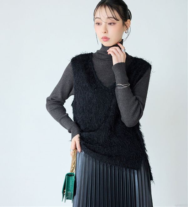 BELLUNA（ベルーナ）の「ハピネスコットン１００％&times;吸湿発熱リブタートルニット＜＆ｃｏｃｏｃｈｉ＞（ニット・セーター）」｜詳細画像