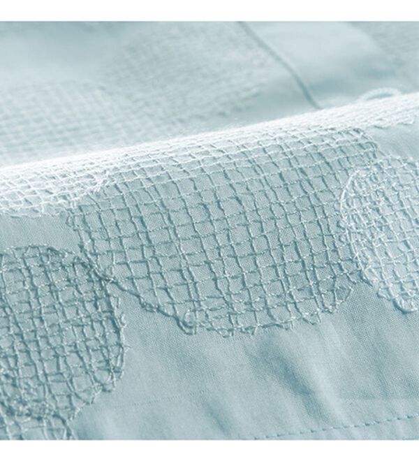 BELLUNA（ベルーナ）の「サークル刺しゅう切替シャツブラウス（チュニック）」｜詳細画像