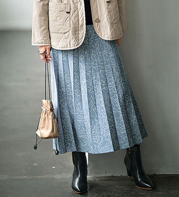 BELLUNA（ベルーナ）の「花柄ジャカードフレアーニットスカート（ロングスカート）」｜詳細画像