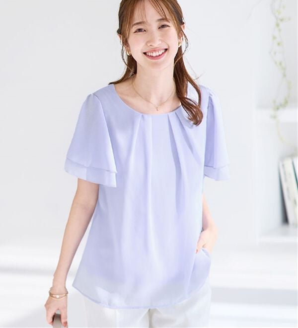 alotta（アロッタ）の「【５つの機能付】ひんやり！インナー付きフリル袖シフォンタックブラウス（ブラウス）」｜詳細画像