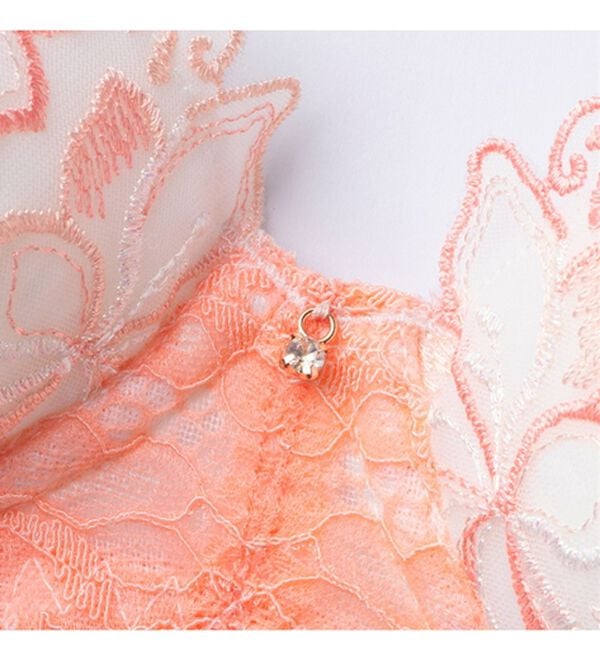 YU'NOW（ユナウ）の「ぷるるん谷間のノンワイヤーブラ＆ショーツ（ブラジャー＆ショーツセット）」｜詳細画像