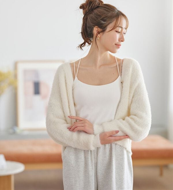 YU'NOW（ユナウ）の「【カップ付インナー】バッククロスブラキャミ（ブラトップ・カップ付きインナー）」｜詳細画像