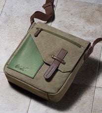 「＜クロコダイル＞洗い加工帆布スマートショルダー（メンズショルダーバッグ）」