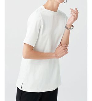 BELLUNA（ベルーナ）の「艶やか綿１００％シンプルプルオーバー（カットソー）」｜白