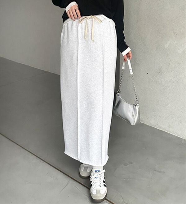 GeeRA（ジーラ）の「すっきり見え！フロントラインスウェットナロースカート（ロングスカート）」｜詳細画像