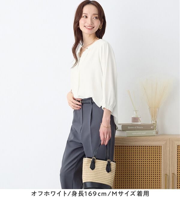 Viola e Viola（ヴィオラ エ ヴィオラ）の「さらさらＥＡＳＹ　２ＷＡＹ衿デザインブラウス（ブラウス）」｜詳細画像