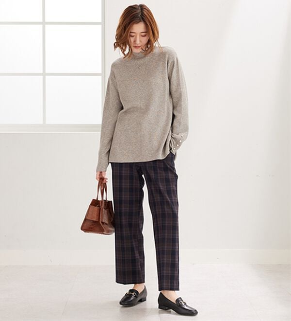 BELLUNA（ベルーナ）の「もちもち袖ボタンニットプルオーバー（ニット・セーター）」｜詳細画像