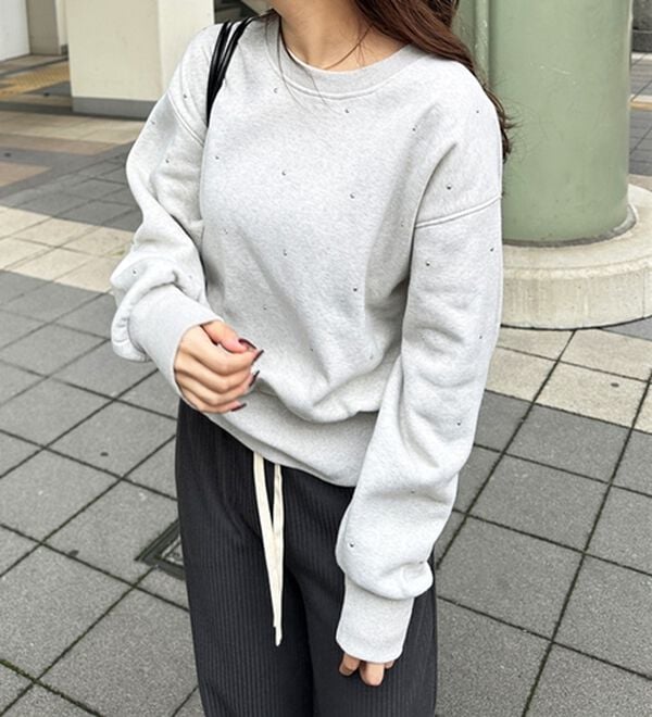 GeeRA（ジーラ）の「スタッズスウェット（トレーナー・スウェット）」｜詳細画像