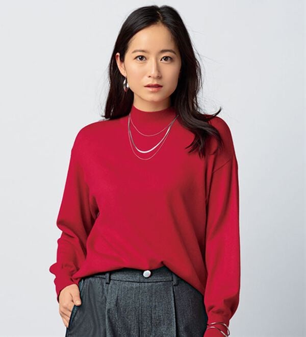 BELLUNA（ベルーナ）の「ロンＴが苦手な方に！なめらかシルクタッチニットＴ（ニット・セーター）」｜レッド