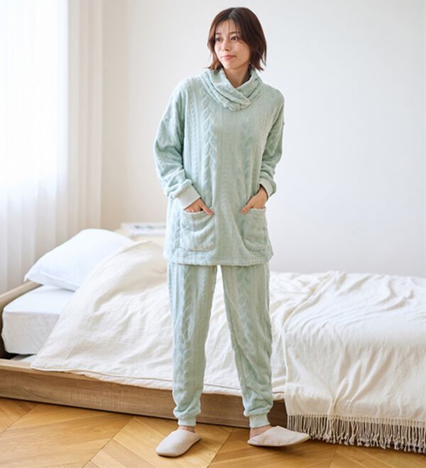 LAVIENNE（ラヴィエンヌ）の「寒がりさんのためのふわっもこケーブルフリースパジャマ（パジャマ・ルームウェア）」｜詳細画像