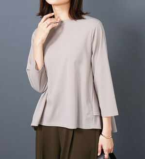 BELLUNA（ベルーナ）の「美人顔バックフレアーブラウス（ブラウス）」｜アイボリー