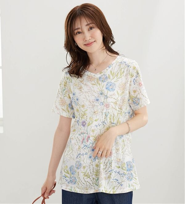 BELLUNA（ベルーナ）の「美人顔シルエット綿混プリントチュニック（チュニック）」｜詳細画像